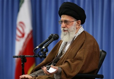 الامام الخامنئي: المجرم الرئيس في مأساة فلسطين هو الحكومات الغربية وسياساتها الشيطانية