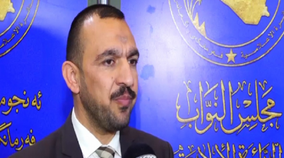 نائب عراقي:  تدخلات اميركا واتصالات وزير خارجيتها تهدف الى ابقاء قواتها داخل العراق