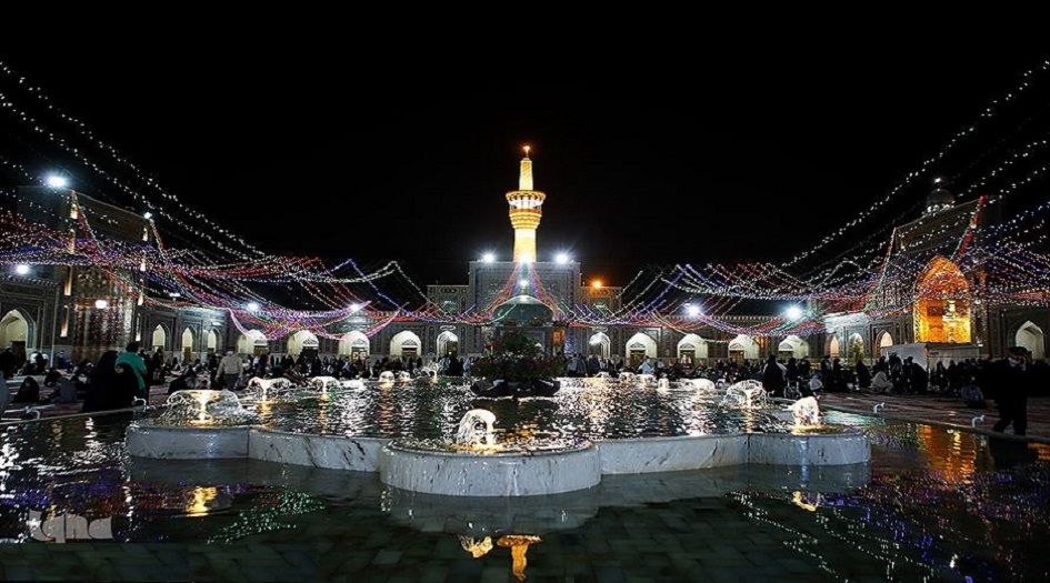 مظاهر الزينة في العتبة الرضوية عشية ذكرى ميلاد الامام الرضا(ع)