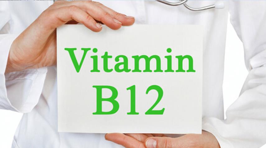 علامة في الأذن قد تدل على نقص فيتامين B12 بالجسم!