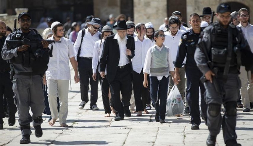 مجموعات استيطانية تقتحم "الأقصى" واعتقال 5 فلسطينيين
