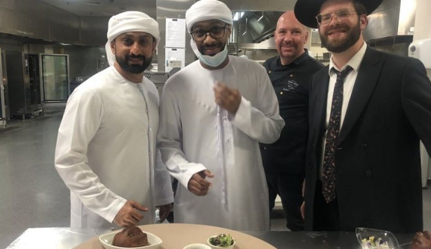 شاهد: أول مطعم إسرائيلي بالإمارات 