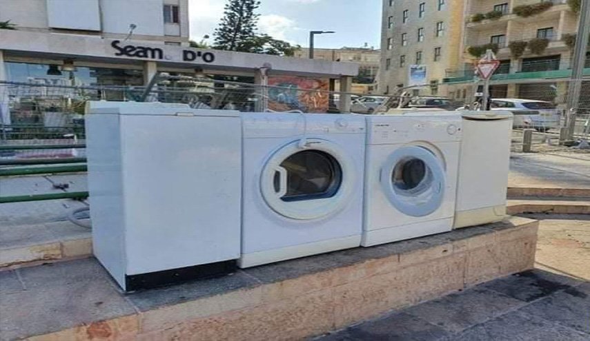 بهذه الطريقة أحرج المتظاهرون نتنياهو وزوجته