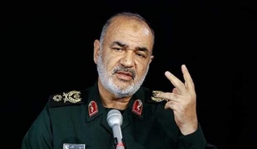 اللواء سلامي: طالما استمرت قافلة الشهداء فلن يلحق اي ضرر بالبلاد