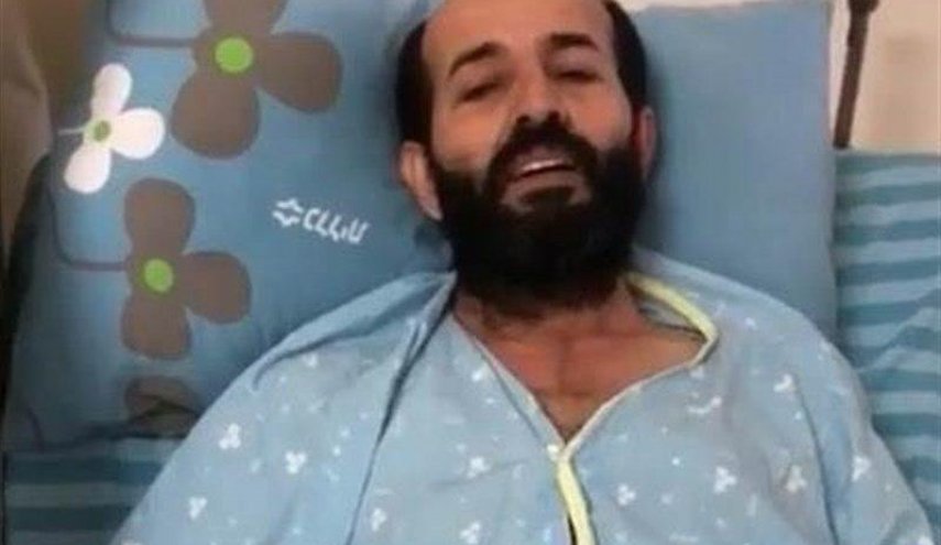 الأسير ماهر الاخرس: أشعر بآلام في القلب كأنها سكاكين