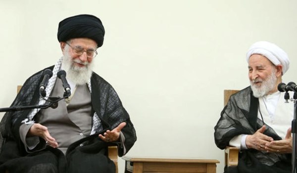 الإمام الخامنئي يعزي برحيل اية الله يزدي