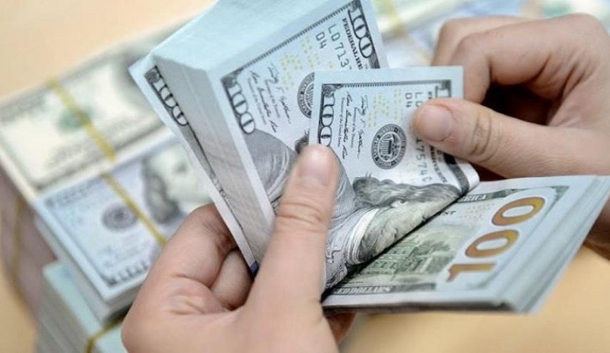 تجارة بغداد: البنك المركزي لم يوفق بحفظ صرف الدولار.. وتحذير من كارثة