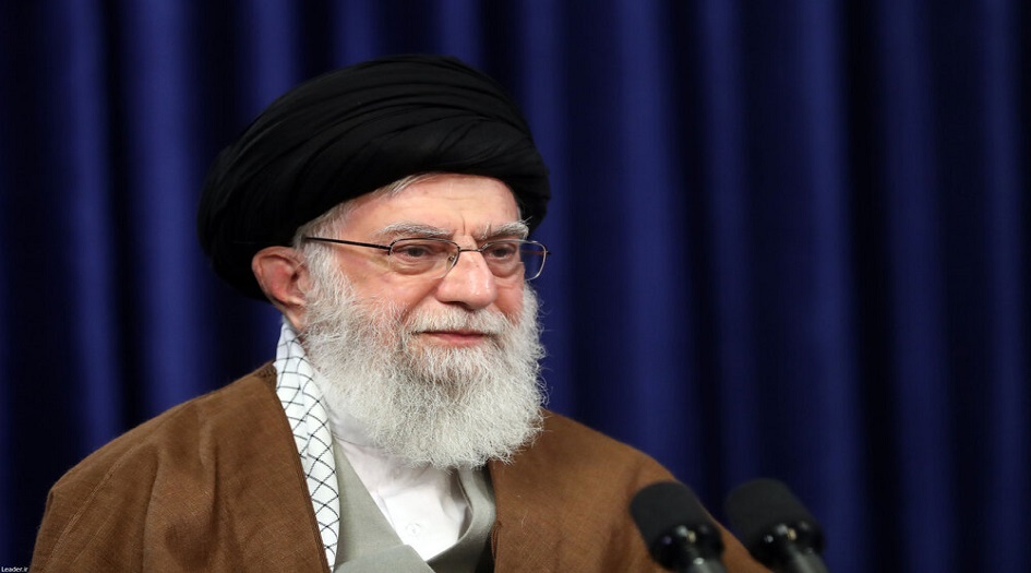 الامام الخامنئي يهنئ المسيحيين والمسلمين بعيد الميلاد