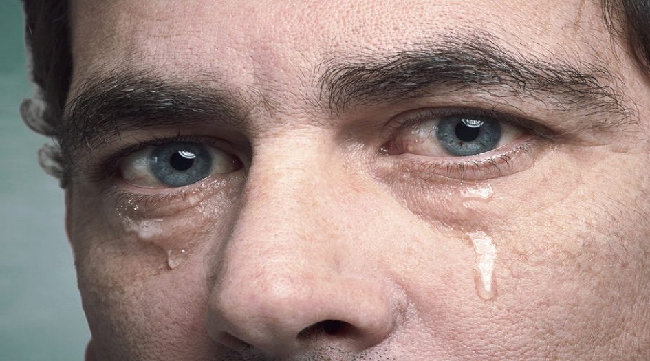 فوائد غير متوقعة للدموع أثناء البكاء