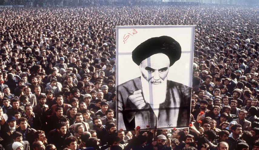 الإمام الخميني (قده) والثورة الاسلامية من وجهة نظر الساسة ومفكري العالم  