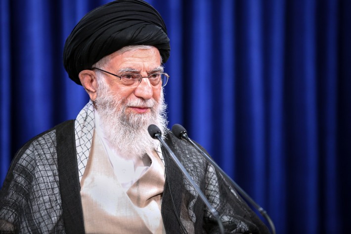  الحضارة التي ينشدها الإمام الخامنئي