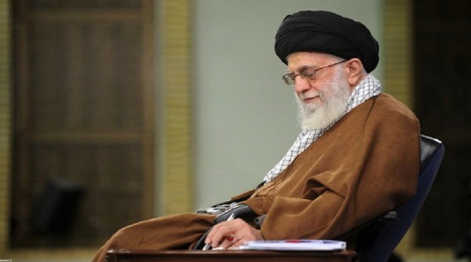 الامام الخامنئي: الشهيدات والمناضلات والمحررات يمثلن أحد أعلى قمم مفاخر الثورة الإسلامية