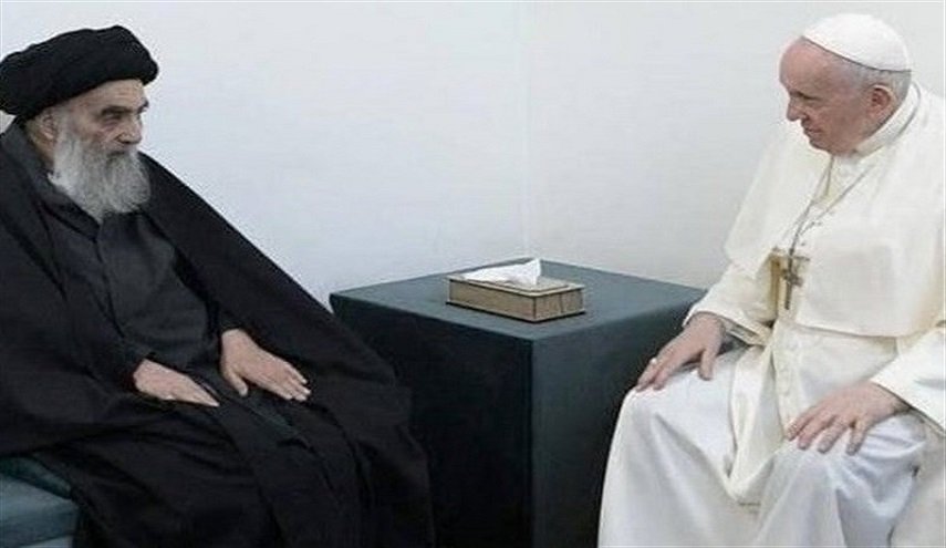 مكتب قائد الثورة: المواقف الحكيمة للسيد السيستاني اثناء زيارة البابا مبعث عز للاسلام