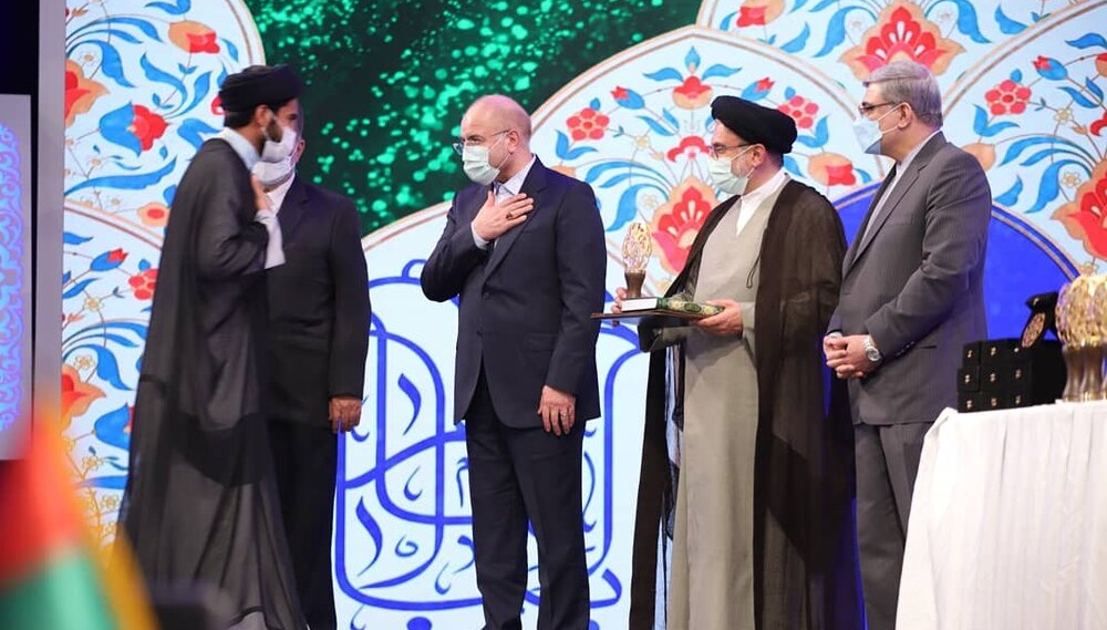برندگان «مفازا» در بين برترين‌هاي سي‌و‌هفتمين دوره مسابقات بين‌المللي قرآن