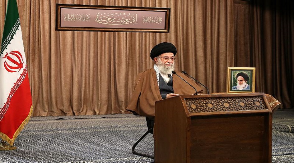ماذا نصح الامام الخامنئي الشباب وكيف فضح ازدواجية اميركا؟