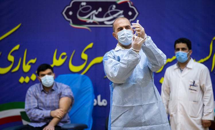 اعلام زمان تقريبي واكسيناسيون همگاني عليه كرونا در ايران
