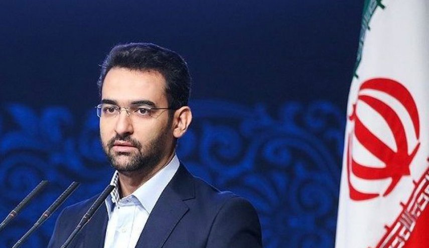 وزير الاتصالات: ازاحة الستار قريبا عن حاسوب "سيمرغ" الايراني العملاق