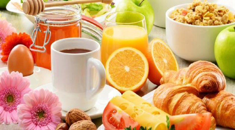 خبير تغذية يتحدث عن أفضل وقت لتناول الفطور