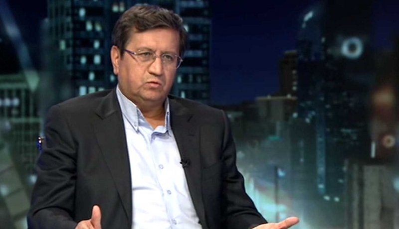 همتي : رشد اقتصادي ايران بايد به بالاي 5 درصد برسد