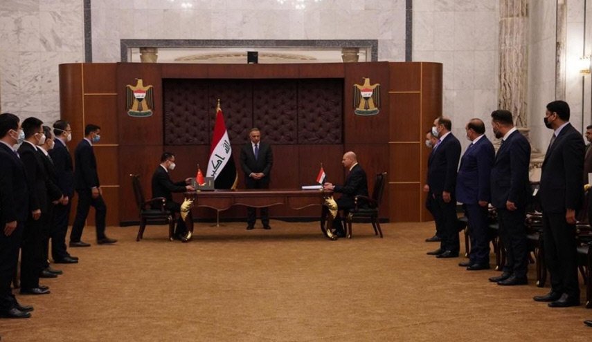 العراق يوقع عقدا مع الصين لتأهيل وإنشاء مطار الناصرية