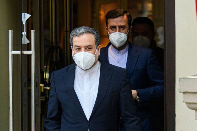 رئيس الوفد الايراني يصل الي فيينا لمواصلة المفاوضات النووية