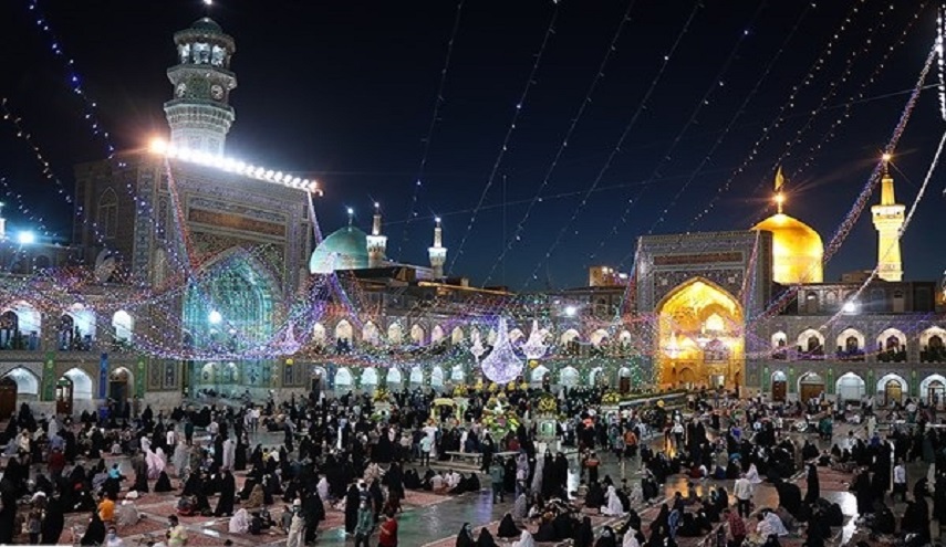 بالصور.. مقام الإمام علي بن موسى الرضا (ع) في ذكرى ليلة ميلاده المبارك