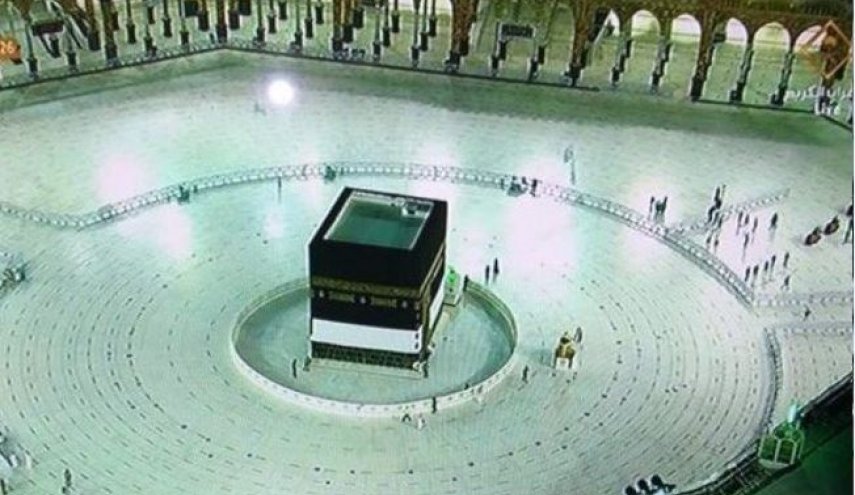 سياسات ابن سلمان.. الحرم المكي فارغ والملاهي الليلية مزدحمة
