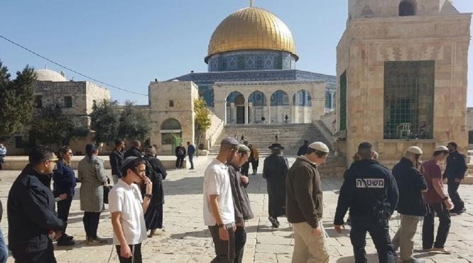 مستوطنون صهاينة يقتحمون حي الطيرة برام الله
