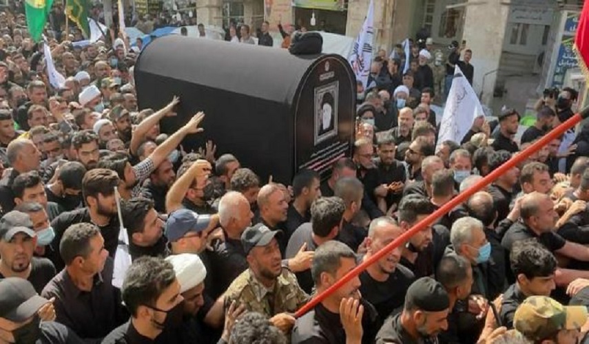 جثمان المرجع السيد الحكيم يشيع الى مثواه الأخير في النجف الأشرف