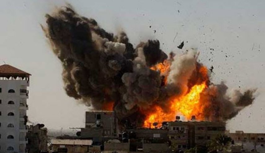 الطيران الصهيوني يقصف أهدافا في قطاع غزة