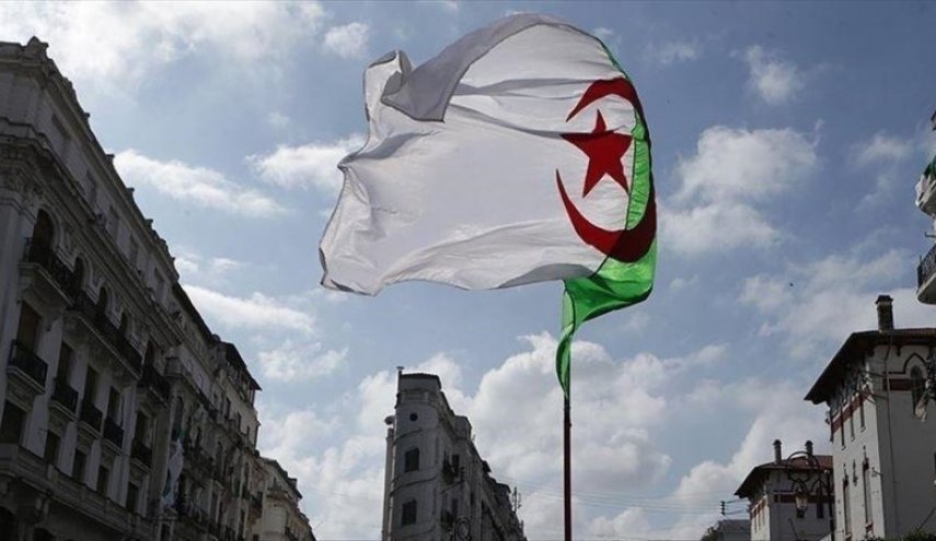 جريمة قتل "إمام جامع"طعنا وحرقا تهز الجزائر!