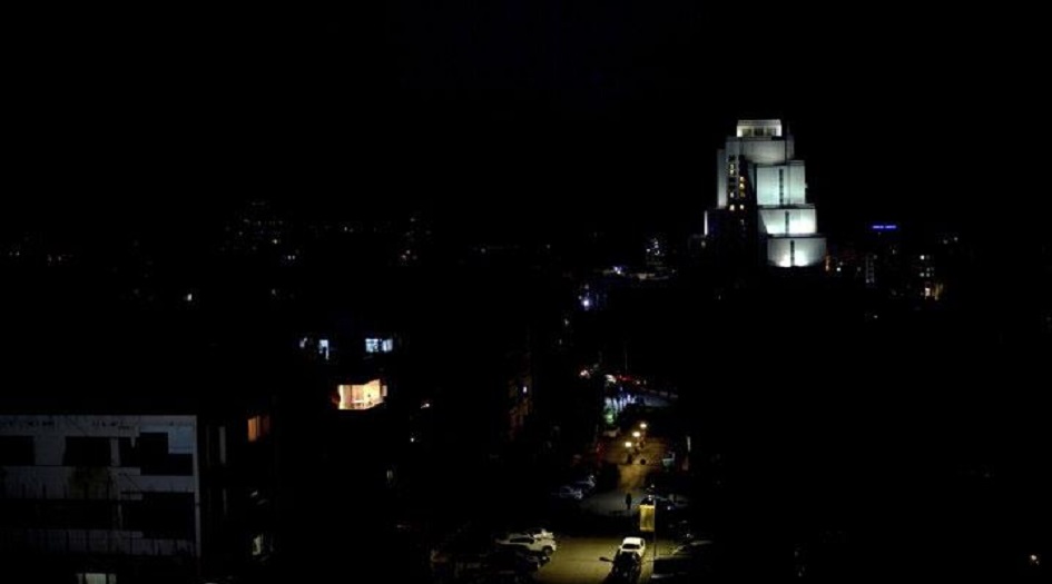 سوريا.. إنقطاع تام للكهرباء ووزير الكهرباء يوضح السبب