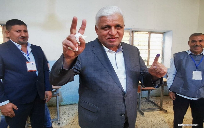 بالصور.. رئيس الحشد الشعبي يدلي بصوته في الانتخابات