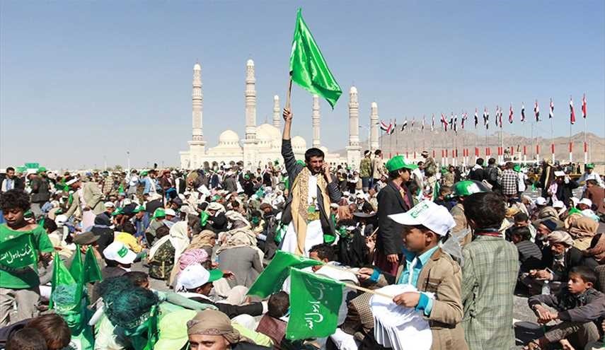 الحشود اليمنية تتوافد على صنعاء للمشاركة في احتفالات المولد النبوي