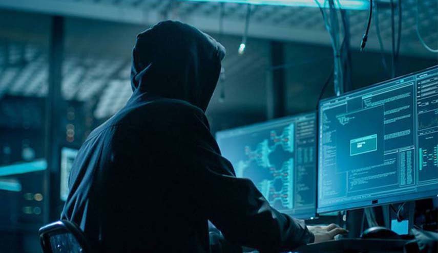 قراصنة يخترقون 9 منظمات أمريكية.. بعضها بقطاع الدفاع