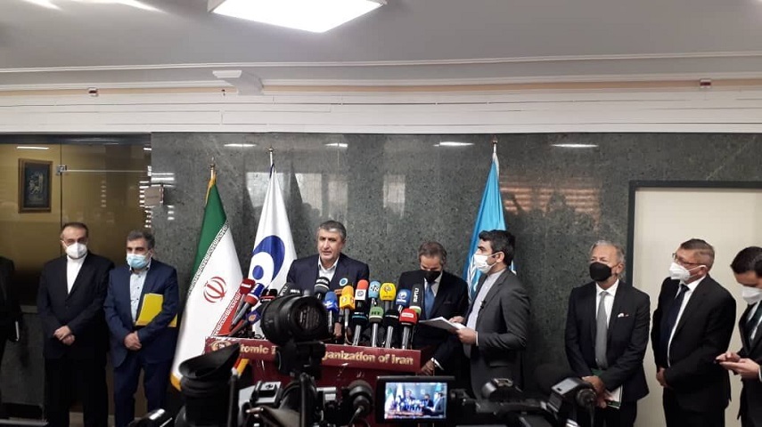 إيران تؤكد عزمها على تنفيذ برنامجها النووي