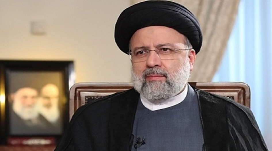 الرئيس الإيراني يؤكد ضرورة الالتزام الصارم بالإجراءات الصحية واستمرار المراقبة