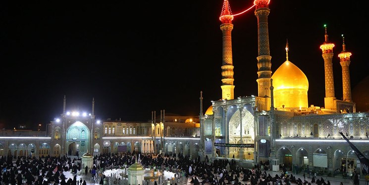 برگزاري مراسم تكريم مادران و همسران شهدا در حرم حضرت معصومه(س)