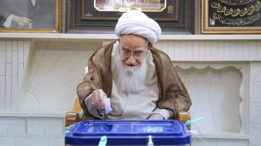 مروري بر زندگينامه و آثار آيت الله صافي گلپايگاني