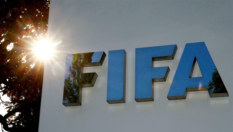 فيفا والاتحاد الأوروبي لكرة القدم يعلقان عضوية روسيا وأنديتها