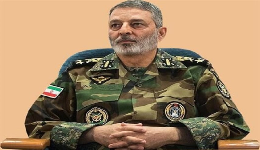 قائد الجيش الايراني: حققنا نجاحات باهرة في جميع المجالات خلال العام الفائت