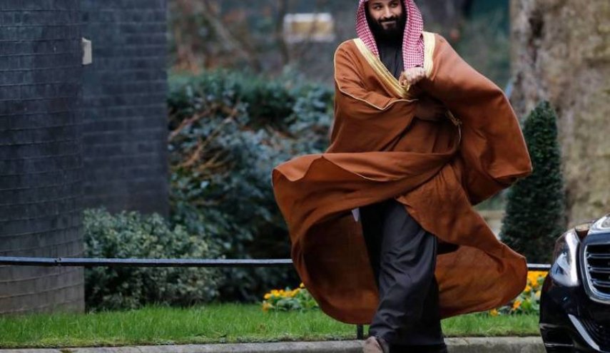 ابن سلمان يبتز الغرب لإنهاء عزلته ووقف اعتباره منبوذا 