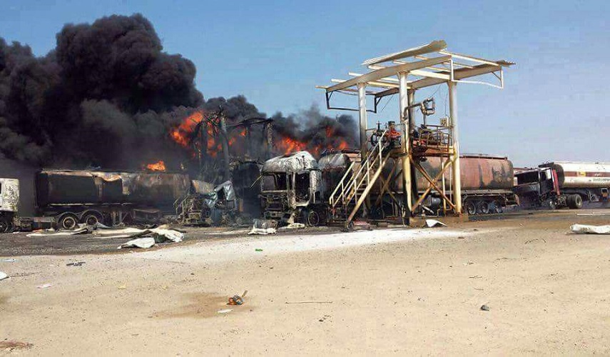 طيران العدوان السعودي يستهدف ميناء الصليف ومنشآت النفط والكهرباء في الحديدة