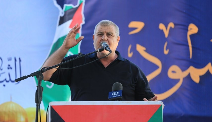 البطش يدعو اهالي الضفة الى منع الاحتلال من الوصول لساحات الأقصى