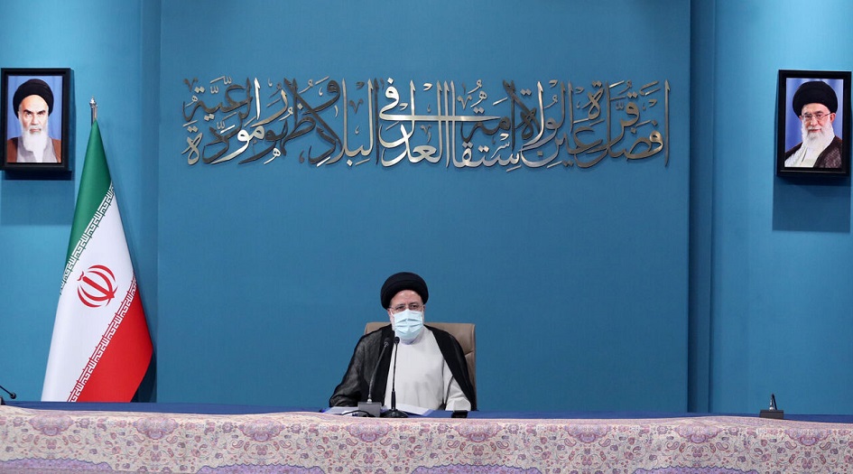 الرئيس الايراني  يعلن عن اتخاذ قرارات لتحسين الاقتصاد الوطني