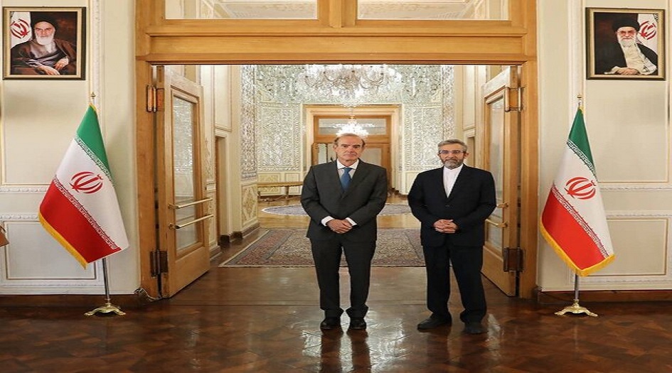 مورا يلتقي باقري كني في طهران 