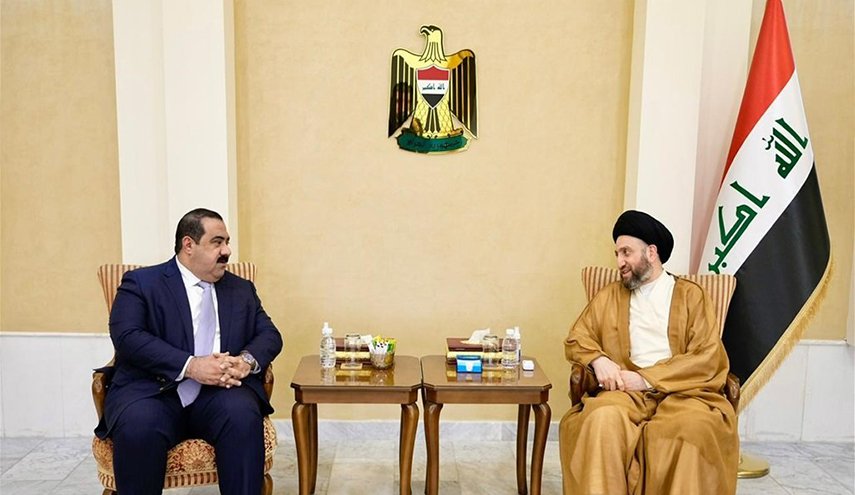 الحكيم يدعو للنظر بالمبادرات المطروحة لحل الأزمة السياسية