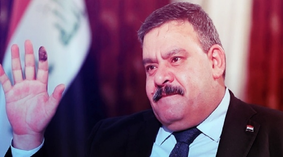 بالوثيقة.. القضاء العراقي يصدر مذكرة إلقاء قبض بحق مستشار الكاظمي