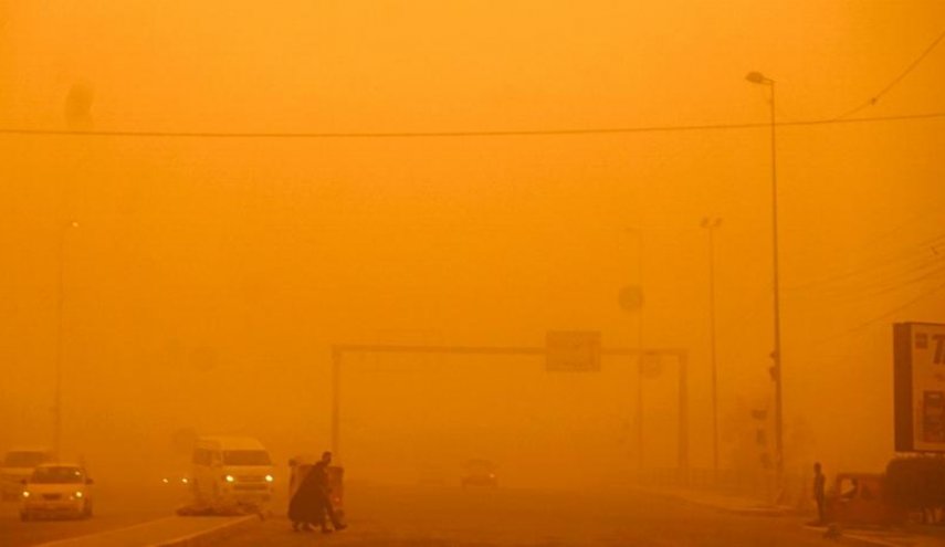 الأنواء العراقية تتحدث عن امكانية توجه العاصفة الترابية الى العاصمة بغداد