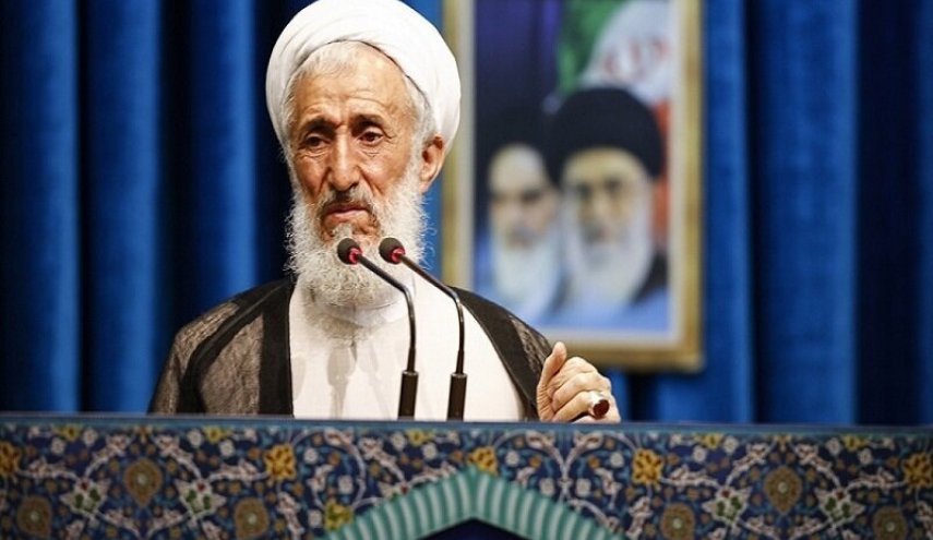 خطيب جمعة طهران:  ايران تواصل المفاوضات النووية من خلال فريق ذو تجربة وخبرة 